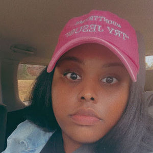 Meet your Posher, Ebony